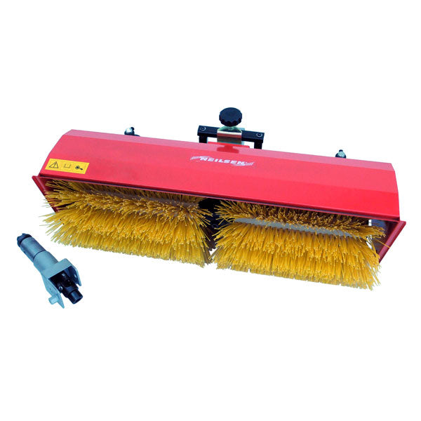 CT3329 - Lawn Sweeper Attachment